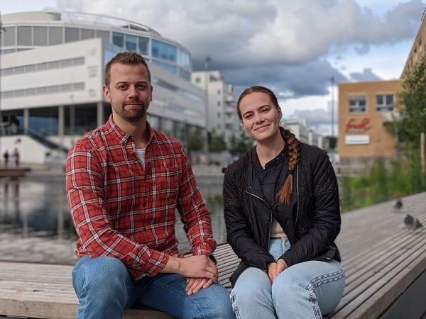 NYTT BLIKK PÅ TAKTIKK: Marthe Styrkson og Håkon Unhjem Melleby har dukket ned i politiets taktikkhistorie. Alt var ikke bedre før, mener de. 